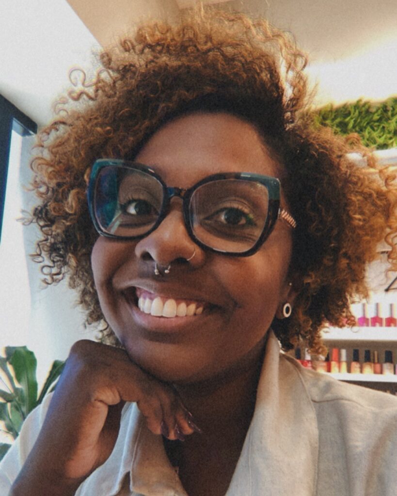 A Jornada de Autodescoberta e Resiliência de Aline Souza: Enfrentando e Superando a LGBTfobia 1 Snapinsta.app 410720360 1560981478002285 2074633598751723552 n 1080