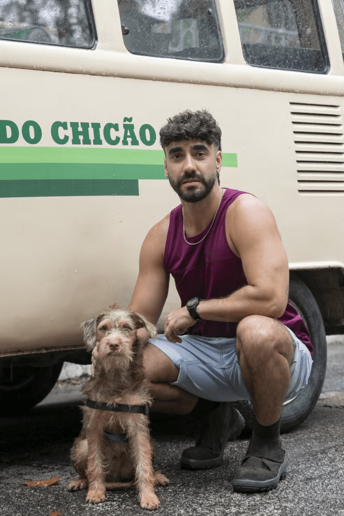 Aos 40 anos, Gabriel Godoy é galã de "Família é Tudo" 2 image 60
