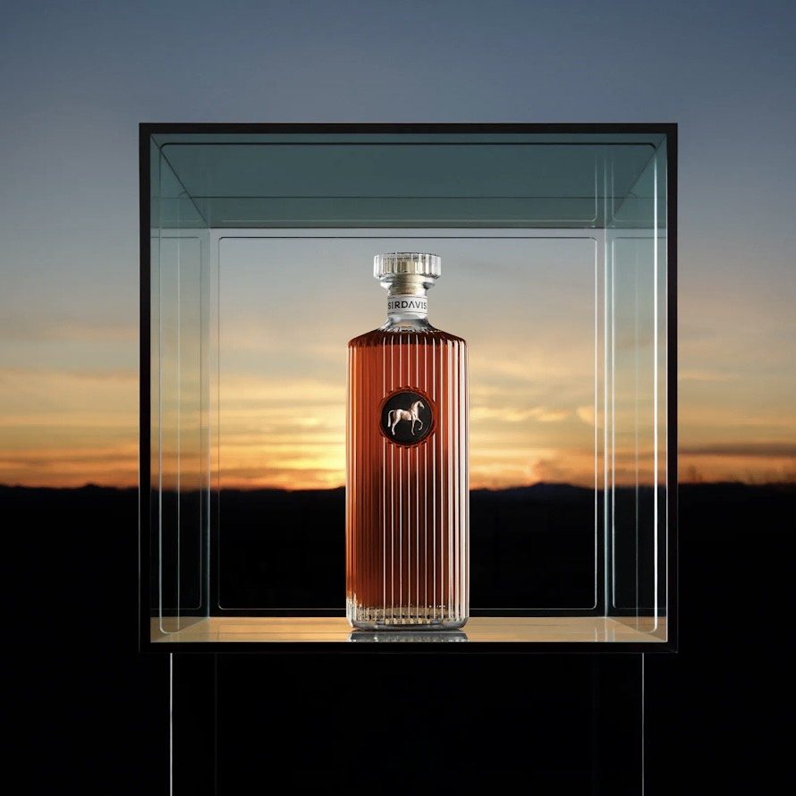 Beyoncé lança SirDavis, homenagem ao bisavô 1 Beyoncé lança SirDavis: whisky exclusivo em homenagem ao bisavô