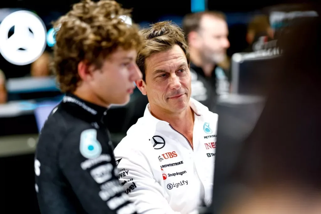 F1: Kimi Antonelli quer ser reconhecido por seu próprio nome 2 andrea kimi antonelli toto wol