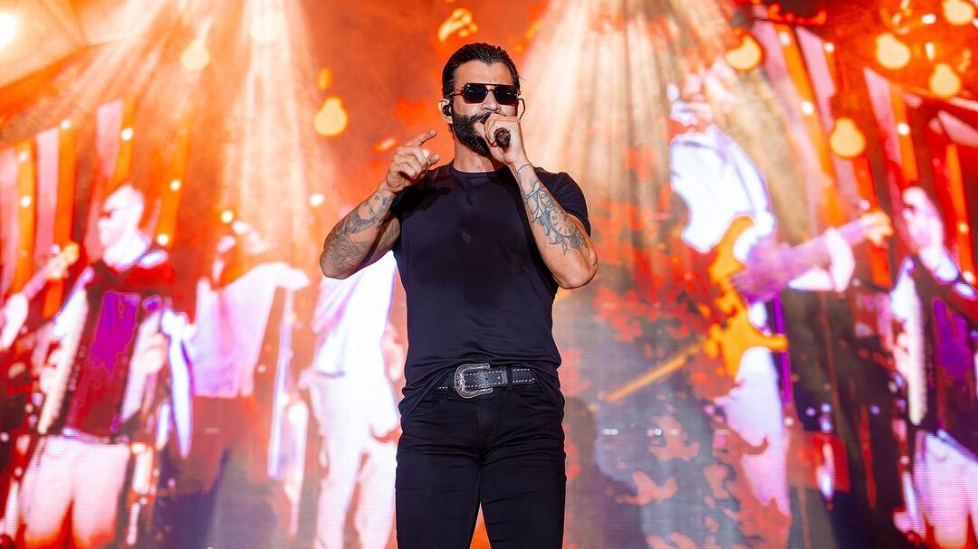 Gusttavo Lima debochado: "Minhas contas estão bloqueadas" 1 gulima edited
