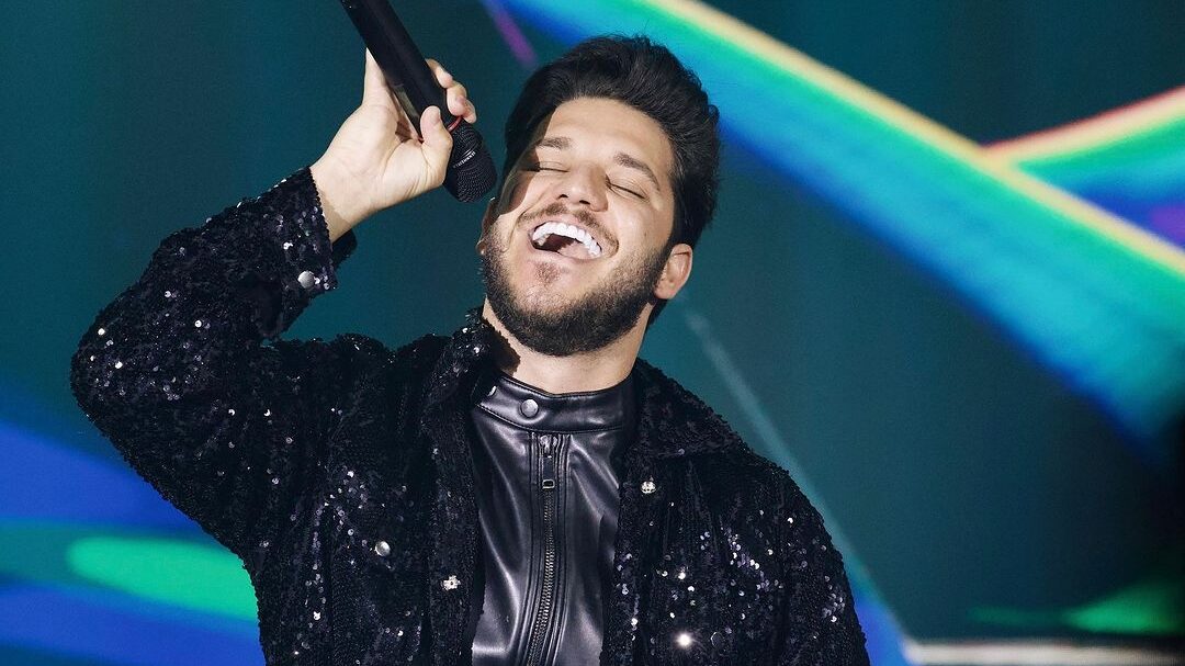 Lucca é o grande campeão da 1ª temporada de #EstrelaDaCasa com 41,13% dos votos 1 Lucca durante sua apresentação final.