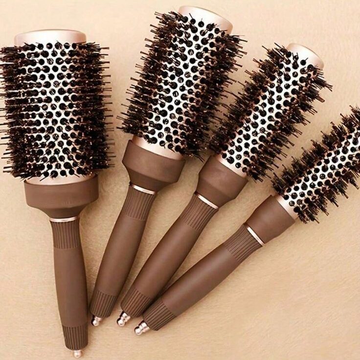 Tipos de escovas: saiba como escolher a ideal para o seu cabelo 4 4fdb918974c521b9338a4fa0f2ee5c54 edited