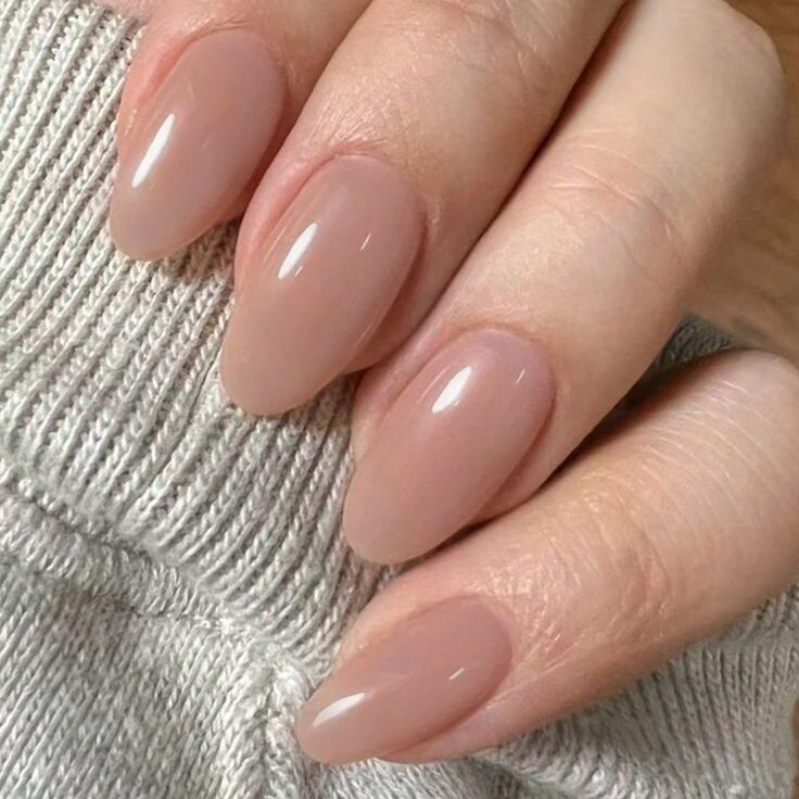 As melhores cores neutras para as unhas 6 e9e80a39c9f5ad73f98b9e634628b37c edited