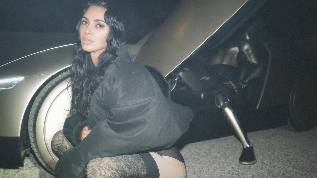 Novo ensaio fotográfico de Kim Kardashian: fronteiras entre tecnologia e estética 1 Kim Kardashian