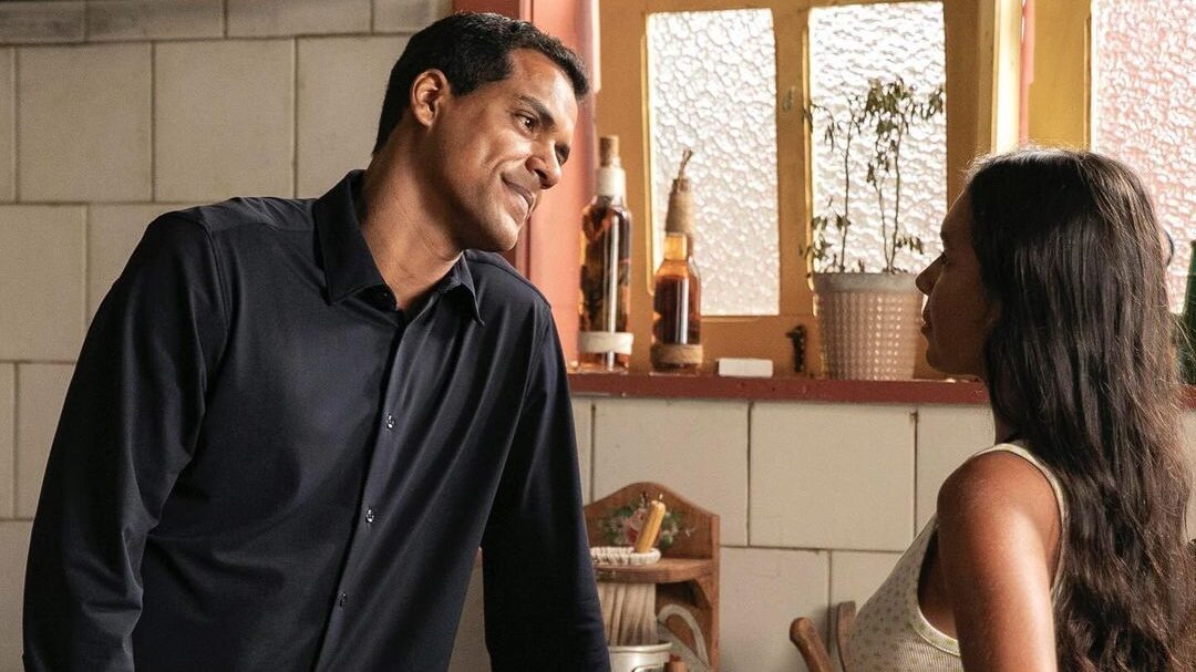 Romance em cena: Mell Muzzillo confirma namoro com Marcello Melo Jr. na estreia de "Arcanjo Renegado" 1 romance