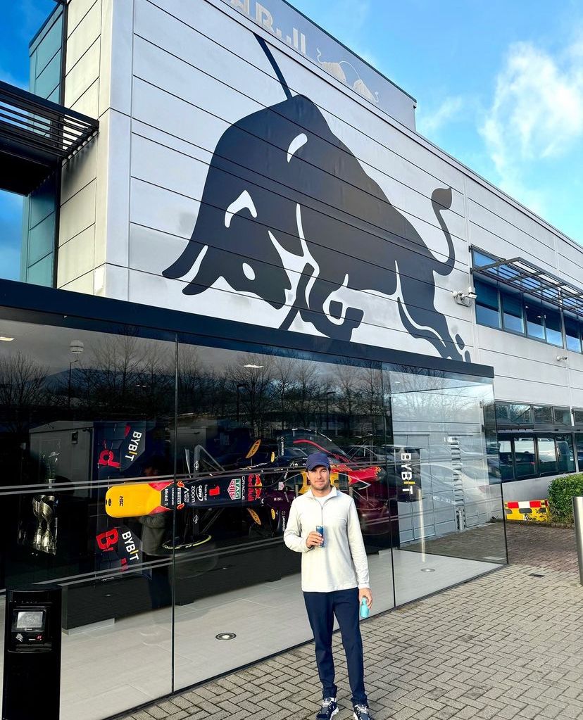 F1: Red Bull planeja homenagem para Checo Pérez caso ele se aposente de forma voluntária 2 Saida de Checo Pérez da Red Bull, F1