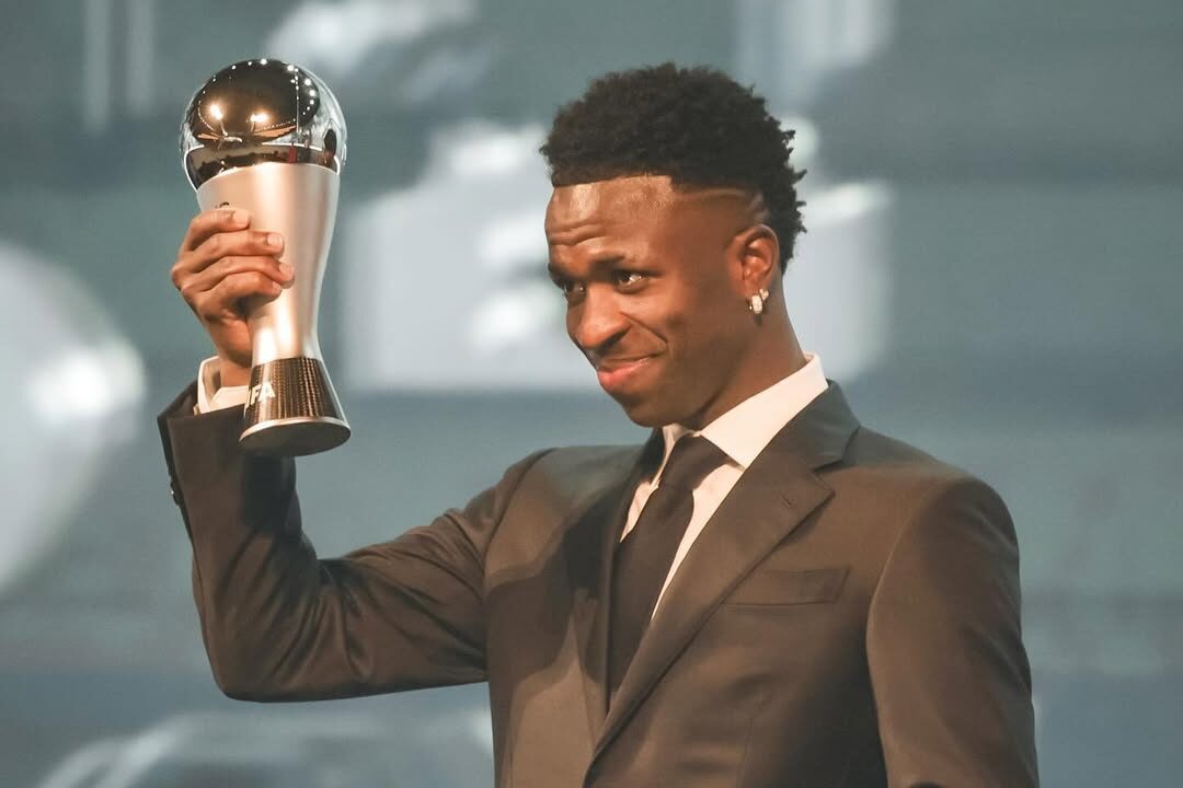 Vini Jr. é eleito o melhor jogador do mundo pela Fifa 1 Vini Jr