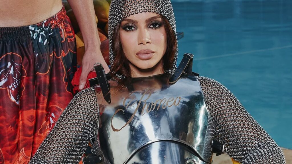 'ROMEO': novo single de Anitta em espanhol chega em fevereiro 1 2 7
