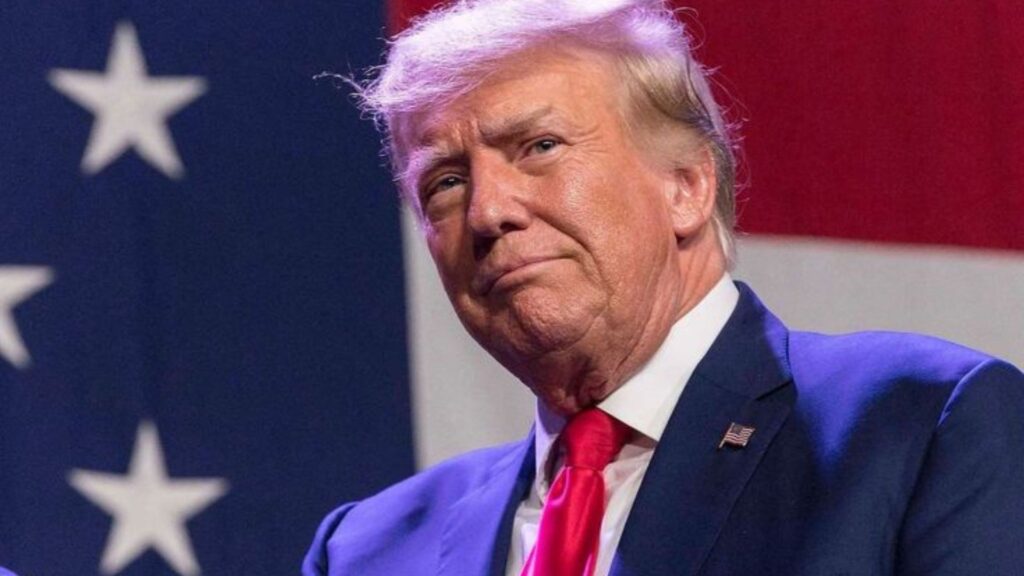 Trump anuncia tarifas recíprocas e acende alerta para guerra comercial 1 EUA suspendem passaportes com gênero 'X' em nova política de Trump
