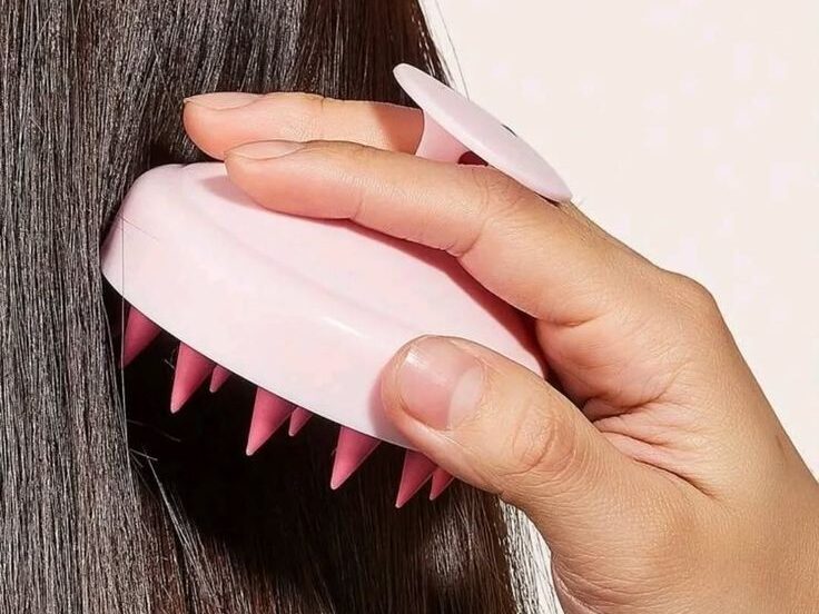 6 benefícios da escova massageadora capilar que te farão incluir esse item na rotina 2 1dfa5f1c160db41dad8605d08868b33f edited