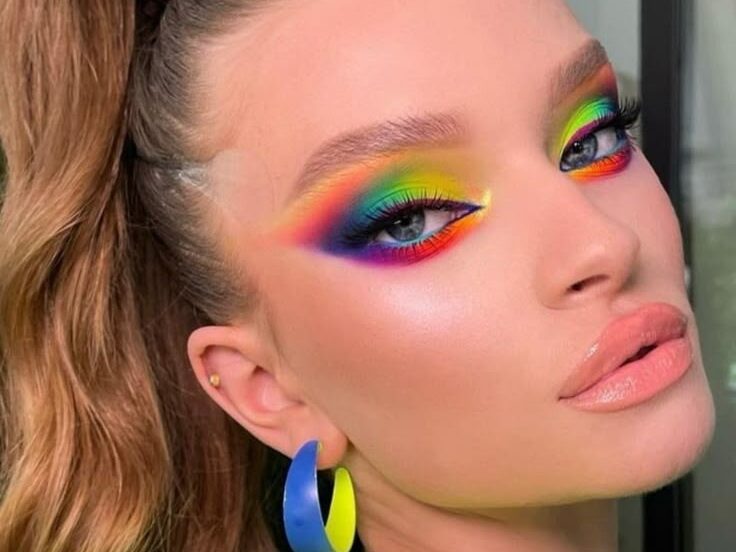Inspirações de maquiagem para o carnaval 2025 5 e4d737d5e7a28613459ff26c2206ede6 edited