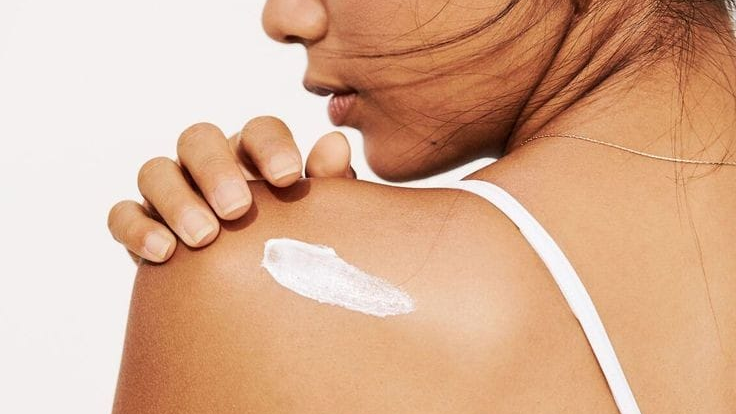 Perfume: 6 dicas de como aumentar o tempo de fixação na pele 2 image 24 edited
