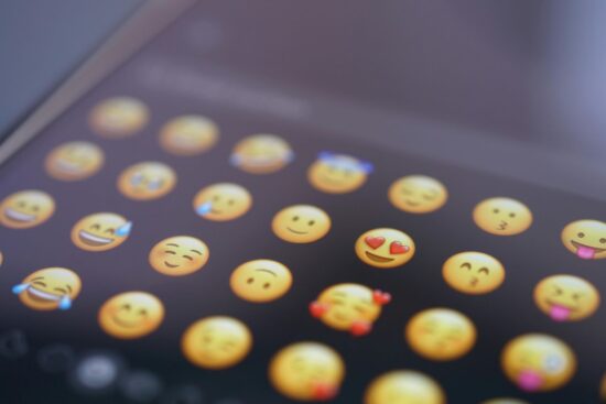 Nova tendência: Geração Z usa emojis fora do óbvio