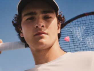 João Fonseca é confirmado em 2 torneios importantes nesta sexta-feira (20). O jovem tenista se prepara pra disputar Wimbledon 2025