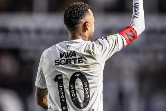 Neymar pode jogar 2 amistosos internacionais pelo Santos