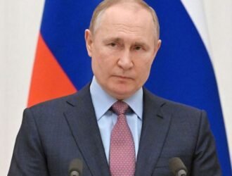 Rússia sobe o tom e ameaça uma guerra nuclear caso Ucrânia e Otan tentem assumir o controle do território ocupado pelas tropas russas.