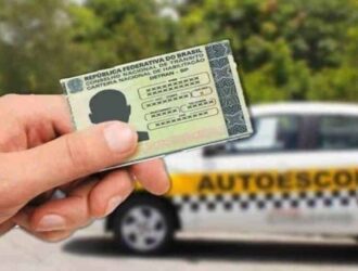 Governo estuda liberar CNH sem autoescola obrigatória