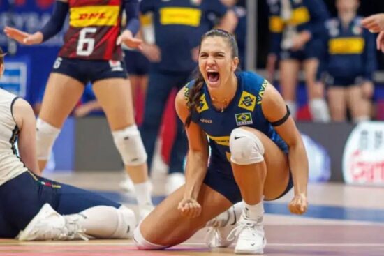 Júlia Kudiess lidera ranking de bloqueios e integra seleção da Liga das Nações 2025