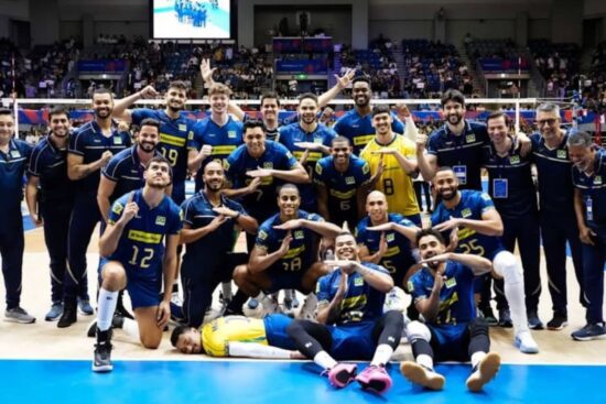 Brasil supera a China de virada e garante vaga na semifinal da Liga das Nações 2025