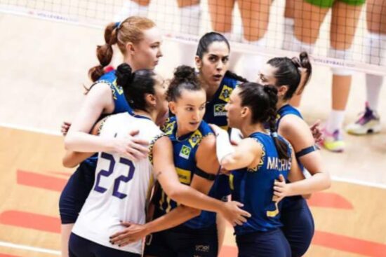 Após susto, a Seleção Feminina de Vôlei vence a partida contra a Bulgária na VNL 2025