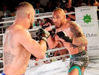 Lutador arranca parte da orelha de rival durante luta no Max Fighting 62
