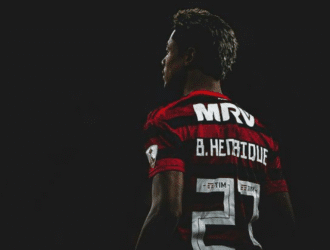 Bruno Henrique é investigado por suposta manipulação de apostas esportivas. A pena pode chegar a dois anos de suspensão e multa