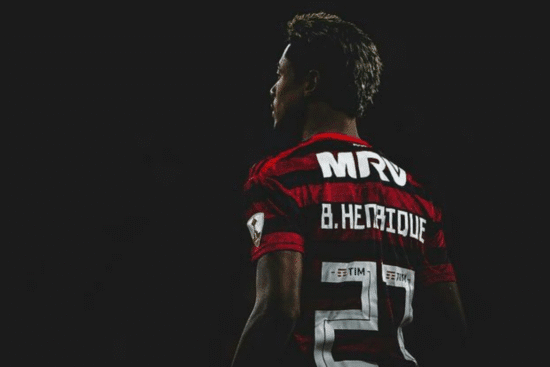 Bruno Henrique é investigado por suposta manipulação de apostas esportivas. A pena pode chegar a dois anos de suspensão e multa