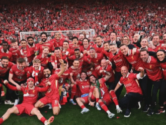 Liverpool levantou a taça na temporada passada e chega com objetivo de defender o título