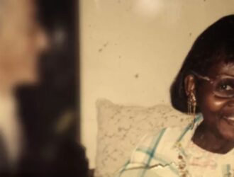 “A Mulher da Casa Abandonada” estreia no "Prime Video" e se torna fenômeno internacional
