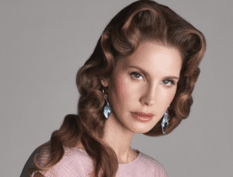 Lana Del Rey fala sobre novo álbum, o amor e sua vida na Louisiana