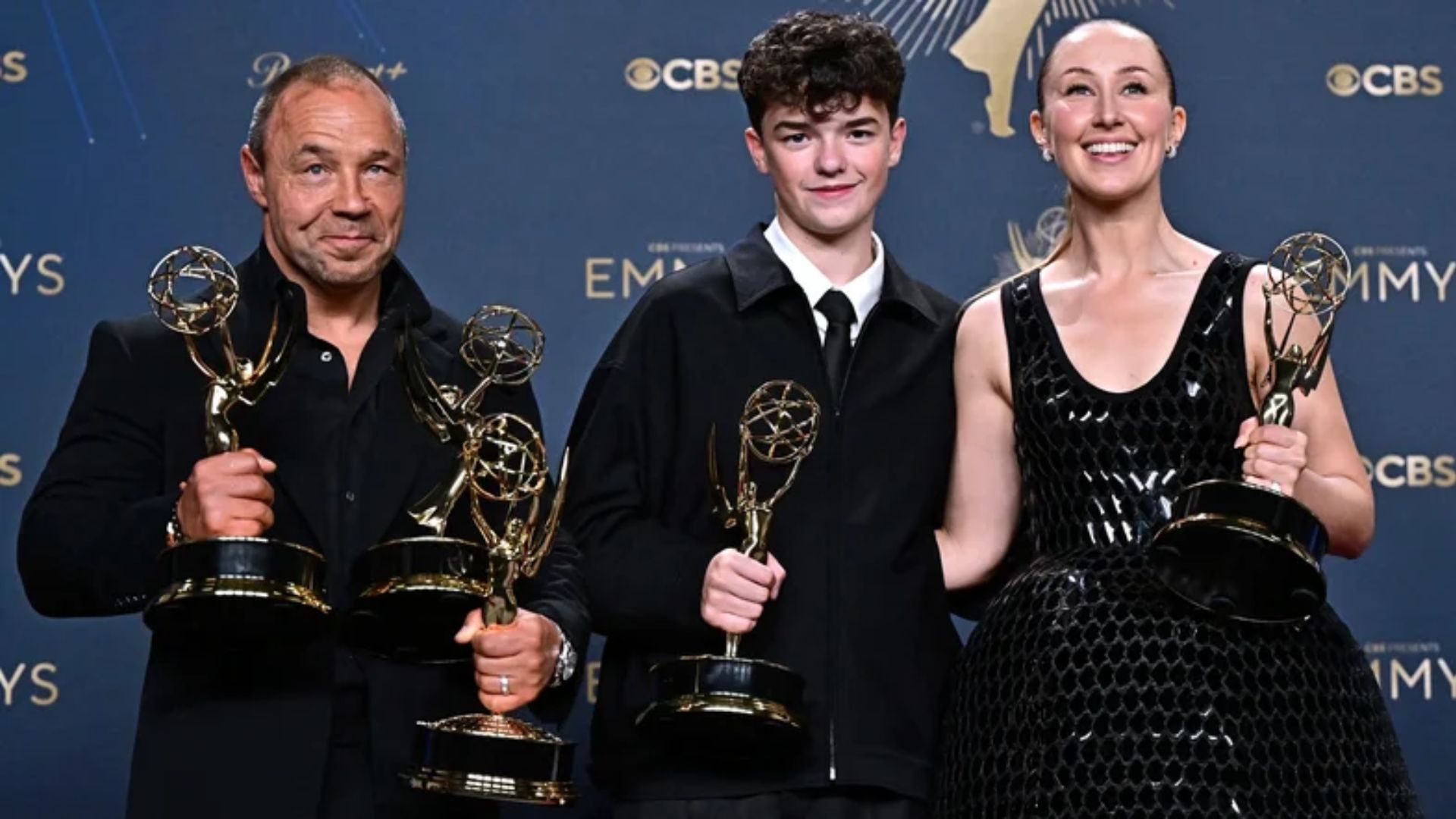 “Adolescência” no Emmy 2025: série vence seis prêmios e tem destino revelado