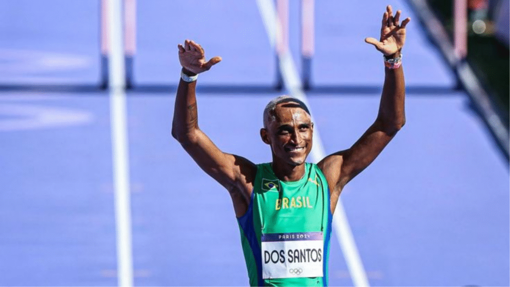 Piu leva medalha de prata no mundial de atletismo, em Tóquio. (Foto: reprodução/Pinterest) 