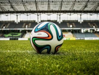 Enquanto transferências mundiais somam R$ 53 bilhões, Brasileirão lidera mercado sul-americano de futebol com R$ 1,3 bilhões