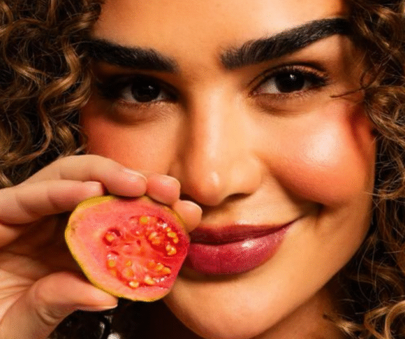 Guava Girl: tendência de beleza para o verão 2026