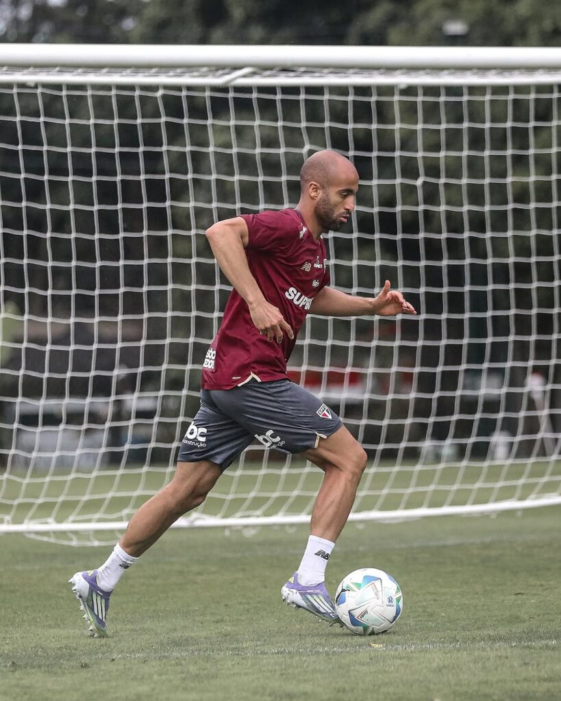 Lucas volta a equipe em partida decisiva da Libertadores
