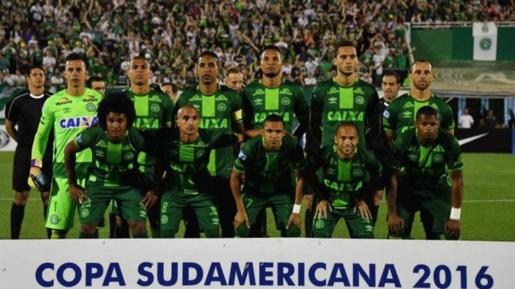 Time da Chapecoense na Sul-Americana 2016. (Foto: reprodução/Pinterest)